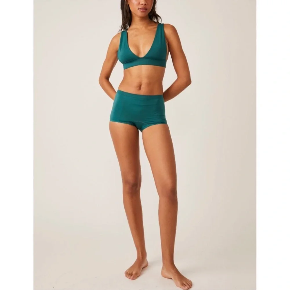 NWT FREE PEOPLE No Show Plunge Bralette / Evergreen - Picture 3 of 7